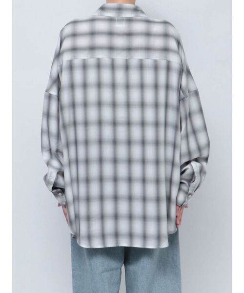 Ungrid(アングリッド)の「【WEB限定】オンブレーチェックルーズシャツ(シャツ/ブラウス・レディース・オレンジ/ブルー/オフホワイト・FREE)」の21枚目の写真