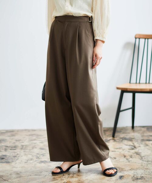 le.coeur blanc（ルクールブラン）の「サイドベルトタックワイドパンツ（その他パンツ・レディース・カーキブラウン/キャメル/ブラック/グレー・38/36）」の4枚目の写真