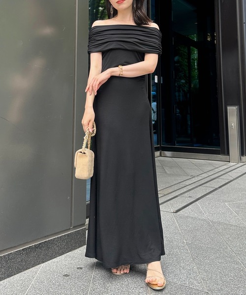 オフショルダーギャザーワンピース（ワンピース）｜anuans（ア  