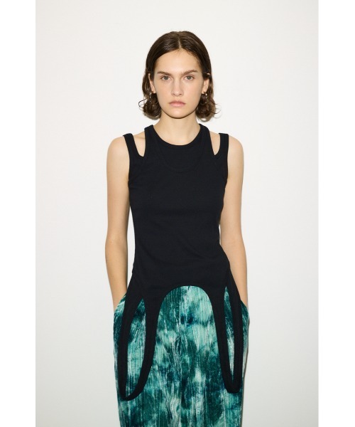 THROW by SLY(スローバイスライ)の「THROW LAYERED HOLE TANK TOPS レイヤード ホール タンク トップス(タンクトップ・レディース・カーキ/ブラック/オレンジ系その他・FREE)」の13枚目の写真