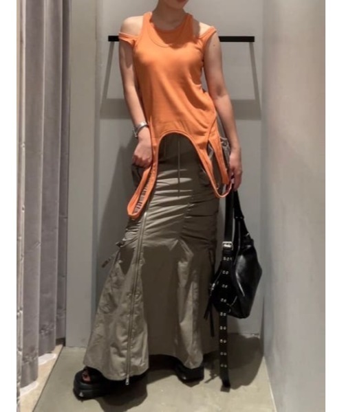 THROW by SLY(スローバイスライ)の「THROW LAYERED HOLE TANK TOPS レイヤード ホール タンク トップス(タンクトップ・レディース・カーキ/ブラック/オレンジ系その他・FREE)」の10枚目の写真