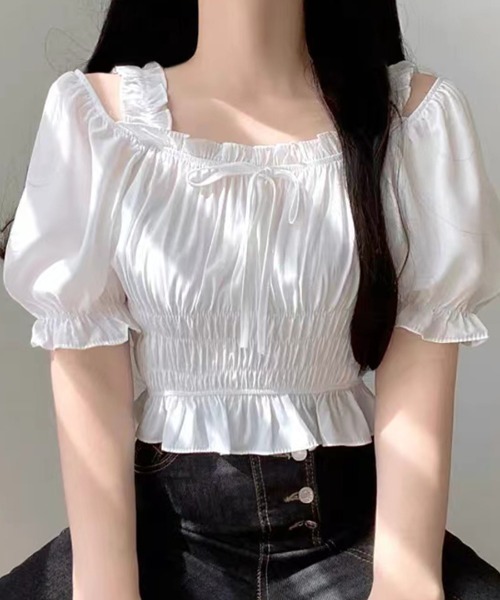 【THEAIRTOWN】オフショルダーシャーリングシャツトップ♡ セール】オフショルダーシャーリングトップス（シャツ/ブラウス
