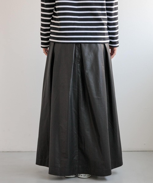 FORK&SPOON（フォークアンドスプーン）の「FORK&SPOON　レザーライクスカート（スカート・レディース・ブラウン/ブラック・1/2）」の20枚目の写真