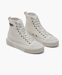 MARC JACOBS（マークジェイコブス）の「THE HIGH TOP CANVAS SNEAKER/ザ ハイ トップ キャンバス スニーカー（スニーカー）」