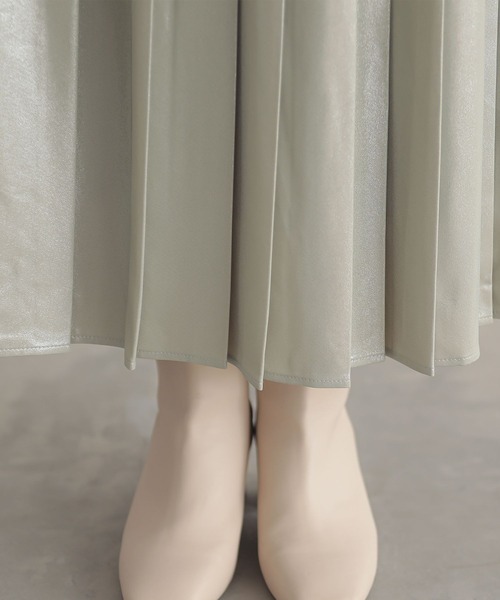 n'OrLABEL（ノアールレーベル）の「『メタリックプリーツスカート』（スカート・レディース・シルバーグレー/シャンパン・1/2）」の16枚目の写真