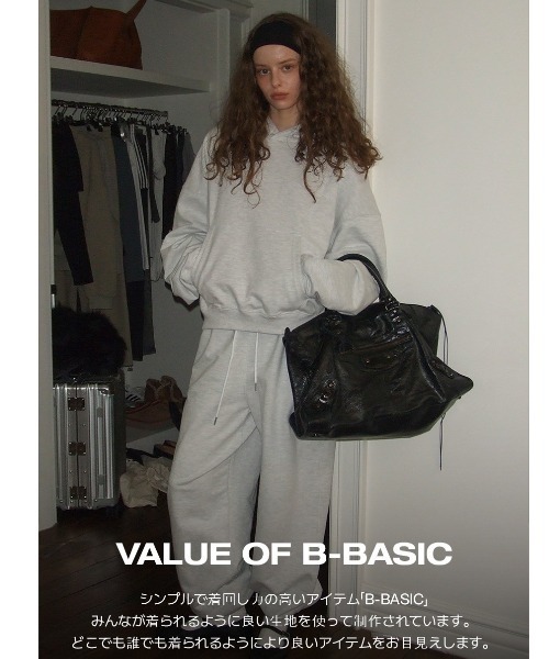 BLACKUP（ブラックアップ）の「[B-BASIC] ベーシックコットンモダールUネック長袖Tシャツ (2SIZE)（Tシャツ/カットソー・レディース・アイボリー/ブラック/グレイッシュベージュ・SMALL/MEDIUM）」の19枚目の写真