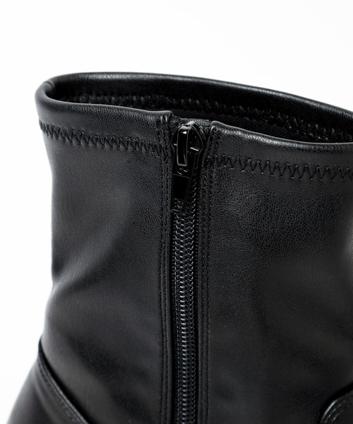 GLOBAL WORK(グローバルワーク)の「エアかる晴雨兼用ブーツ/138932(ブーツ・レディース・ブラック系その他/ブラック/アイボリー/ガンメタ・MEDIUM/SMALL/X-LARGE/LARGE)」の12枚目の写真