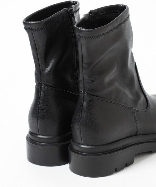 GLOBAL WORK(グローバルワーク)の「エアかる晴雨兼用ブーツ/138932(ブーツ・レディース・ブラック系その他/ブラック/アイボリー/ガンメタ・MEDIUM/SMALL/X-LARGE/LARGE)」の14枚目の写真