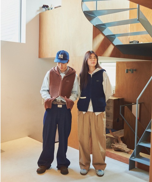 common gull products.（コモンガルプロダクツ）の「かたっぽのニットフーディーベスト（ニット/セーター・レディース・ブラウン/ネイビー・MEDIUM/LARGE）」の4枚目の写真