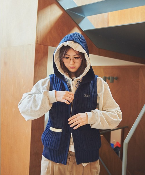 common gull products.（コモンガルプロダクツ）の「かたっぽのニットフーディーベスト（ニット/セーター・レディース・ブラウン/ネイビー・MEDIUM/LARGE）」の8枚目の写真