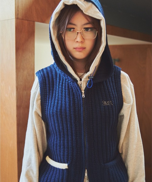 common gull products.（コモンガルプロダクツ）の「かたっぽのニットフーディーベスト（ニット/セーター・レディース・ブラウン/ネイビー・MEDIUM/LARGE）」の9枚目の写真