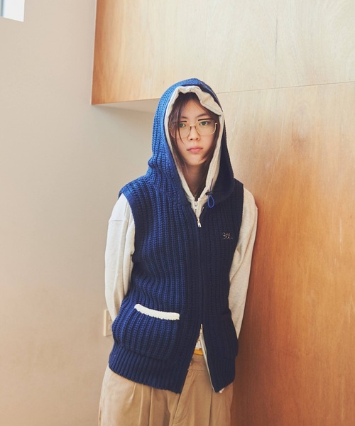 common gull products.（コモンガルプロダクツ）の「かたっぽのニットフーディーベスト（ニット/セーター・レディース・ブラウン/ネイビー・MEDIUM/LARGE）」の12枚目の写真