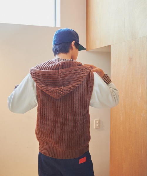 common gull products.（コモンガルプロダクツ）の「かたっぽのニットフーディーベスト（ニット/セーター・レディース・ブラウン/ネイビー・MEDIUM/LARGE）」の20枚目の写真