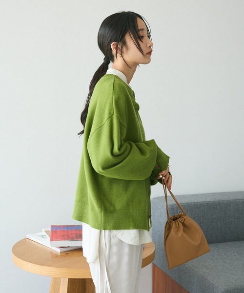CRAFT STANDARD BOUTIQUE(クラフトスタンダードブティック)の「とてもちクルーネックカーディガン ◆(カーディガン/ボレロ・レディース・アイボリー/ブラック/パープル/杢グレー/レッド/グリーン・FREE)」の16枚目の写真
