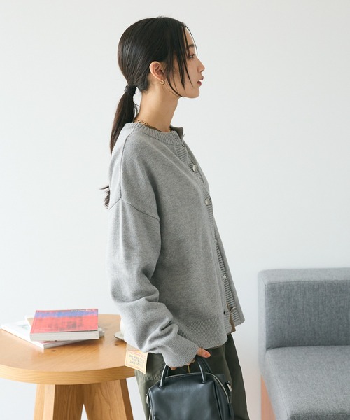 CRAFT STANDARD BOUTIQUE(クラフトスタンダードブティック)の「とてもちクルーネックカーディガン ◆(カーディガン/ボレロ・レディース・アイボリー/ブラック/パープル/杢グレー/レッド/グリーン・FREE)」の22枚目の写真