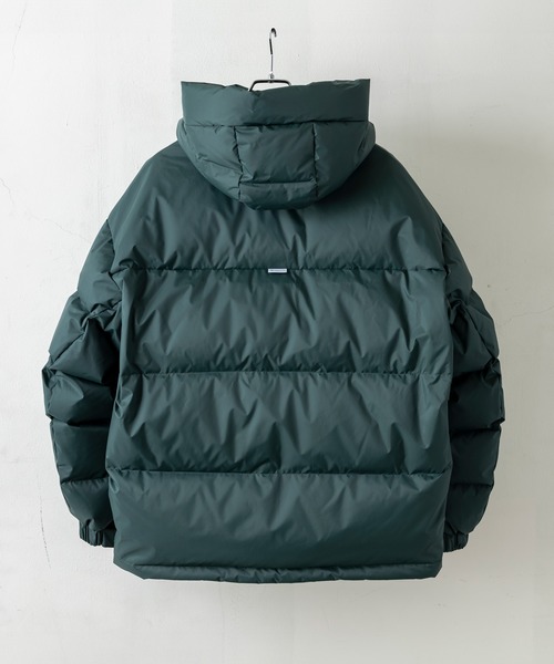 ブラック キルティング ダウンジャケット Stone Island キルティングジャケット | ブラック | FARFETCH JP