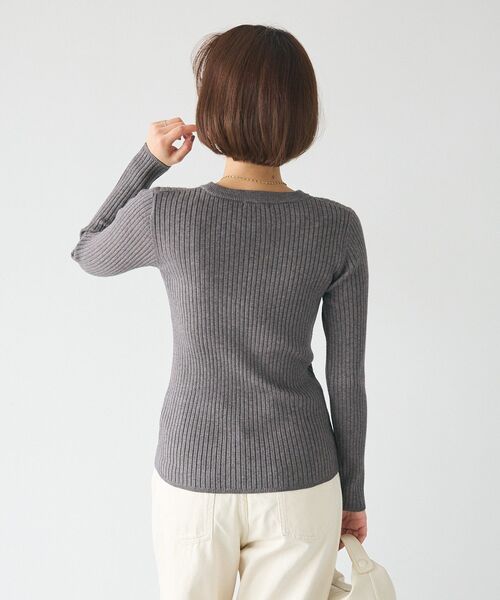 CRAFT STANDARD BOUTIQUE（クラフトスタンダードブティック）の「とてもちクルーネックリブニットプルオーバー（ニット/セーター・レディース・チャコールグレー/アイボリー/ブラック/カーキ/レッド・FREE）」の18枚目の写真