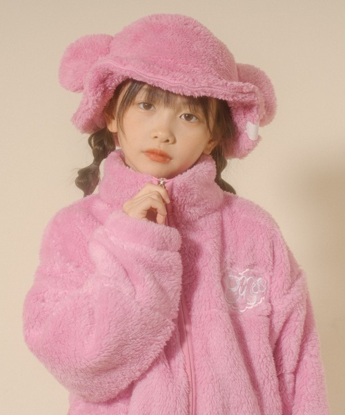 URBAN CHERRY（アーバンチェリー）の「【Mielボアシリーズ】ハート刺繍スタンドカラージップジャケット（ブルゾン・キッズ・ピンク/ブラウン/アイボリー・110cm/120cm/130cm/140cm/150cm）」の5枚目の写真