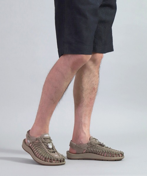 KEEN（キーン）の「[KEEN] UNEEK ユニーク mens（サンダル・メンズ・ブラック/グレイッシュベージュ・80/85/90）」の13枚目の写真