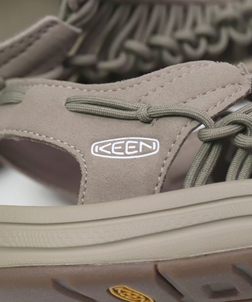 KEEN（キーン）の「[KEEN] UNEEK ユニーク mens（サンダル・メンズ・ブラック/グレイッシュベージュ・80/85/90）」の8枚目の写真
