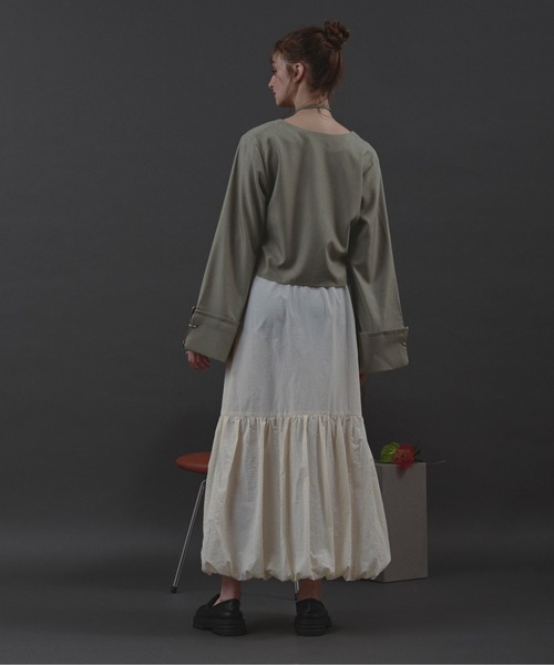 loin nuit（ロワンニュイ）の「choker ring V neck tops / チョーカーリングVネックトップス（シャツ/ブラウス・レディース・カーキ/アイボリー/ブラック・FREE）」の11枚目の写真