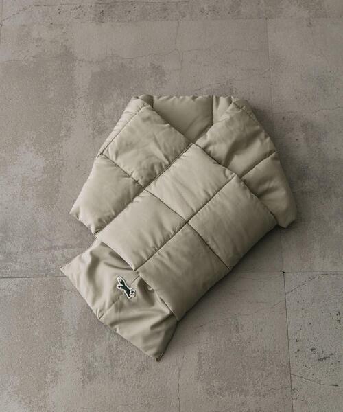 URBAN RESEARCH DOORS（アーバンリサーチドアーズ）の「『別注』PENNEYS×DOORS　THE FOX ファイバーダウンマフラー（マフラー・メンズ・ブラック/ネイビー/オレンジ/ベージュ系その他・-）」の3枚目の写真