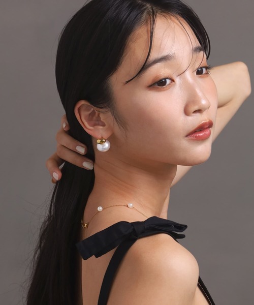 LHME(エルエイチエムイー)の「【WEB限定】“MELLOW”プランプパールピアス/サージカルステンレス(金属アレルギー対応)【LHME / エルエイチエムイー】(ピアス(両耳用)・レディース・ゴールド・ONE SIZE)」の5枚目の写真