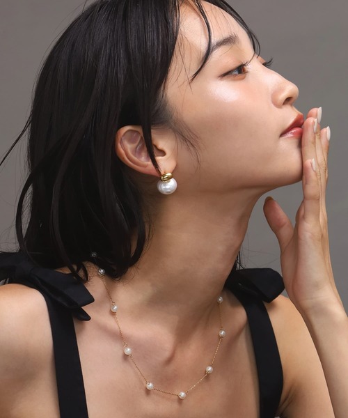 LHME(エルエイチエムイー)の「【WEB限定】“MELLOW”プランプパールピアス/サージカルステンレス(金属アレルギー対応)【LHME / エルエイチエムイー】(ピアス(両耳用)・レディース・ゴールド・ONE SIZE)」の12枚目の写真