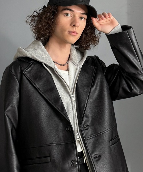 セール】品格とトレンドを纏う。フェイクレザー テーラードジャケット