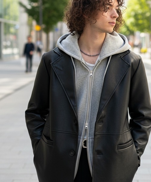 セール】品格とトレンドを纏う。フェイクレザー テーラードジャケット