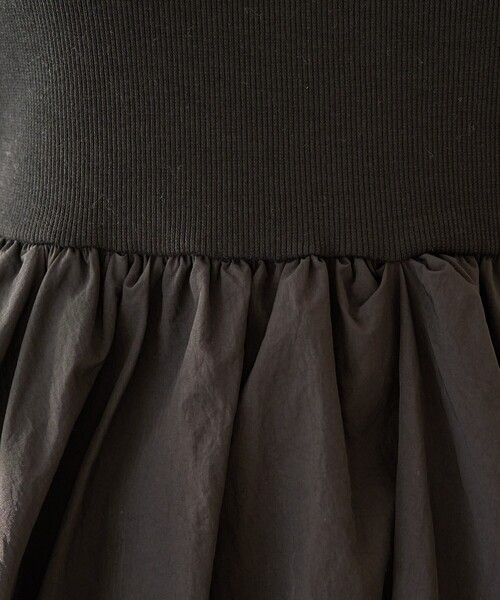 FREAK'S STORE(フリークスストア)の「限定展開 カップ付き 布帛 ドッキング バルーン タンク(タンクトップ・レディース・オフホワイト/チャコールグレー/ブラック/サックスブルー/ベージュ・フリ-)」の13枚目の写真