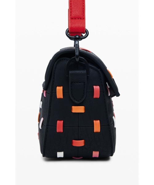 Desigual(デシグアル)の「コントラストカラー パンチングデザインミニバッグ(ハンドバッグ・レディース・ブラック・FREE)」の4枚目の写真