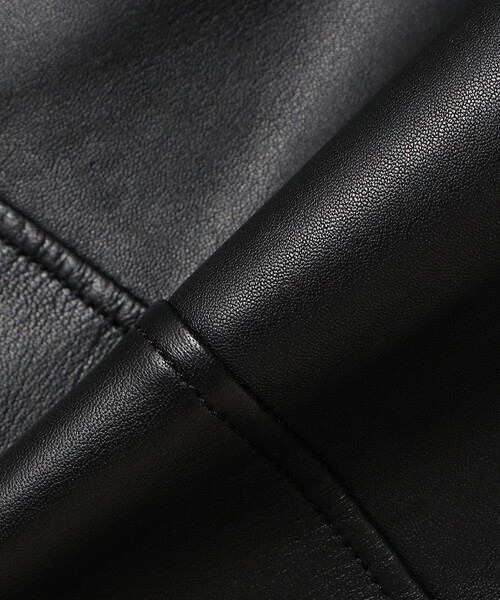 Demi-Luxe BEAMS(デミルクス ビームス)の「マット シープスキン ノーカラー ライダース ブルゾン(ライダースジャケット・レディース・ブラック/ブラウン系その他4・38/40)」の16枚目の写真