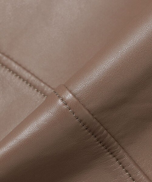 Demi-Luxe BEAMS(デミルクス ビームス)の「マット シープスキン ノーカラー ライダース ブルゾン(ライダースジャケット・レディース・ブラック/ブラウン系その他4・38/40)」の22枚目の写真
