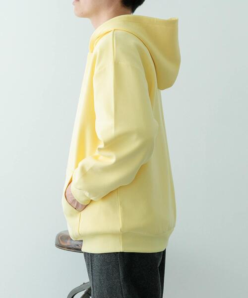 ITEMS URBANRESEARCH(アイテムズ アーバンリサーチ)の「ストレッチダンボール プルオーバーパーカー(パーカー・メンズ・ブラック/ブラウン/イエロー/ベージュ・LARGE/MEDIUM)」の8枚目の写真