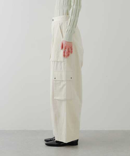 SENSE OF PLACE by URBAN RESEARCH（センスオブプレイスバイアーバンリサーチ）の「コクーンカーゴパンツ（その他パンツ・レディース・アイボリー/カモフラージュ/ネイビー・SMALL/MEDIUM）」の21枚目の写真