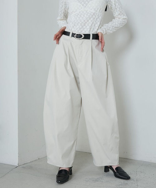 Twill wide curve pants / ツイル フロントタック ワイド カーブ