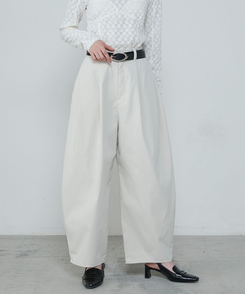 Twill wide curve pants / ツイル フロントタック ワイド カーブ