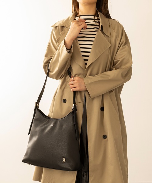 U.S. POLO ASSN.（ユーエスポロアッスン）の「【U.S. POLO ASSN.】≪別注≫2wayワンショルダートートバッグ ショルダーバッグ（トートバッグ・レディース・ブラック/グレイッシュベージュ/ライトグレー・FREE）」の4枚目の写真