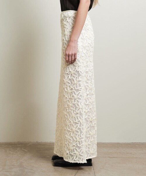 ATTISESSION（アティセッション）の「＜ATTISESSION＞フラワーモチーフ ロングスカート（スカート・レディース・ブラック/オフホワイト・38/36）」の5枚目の写真