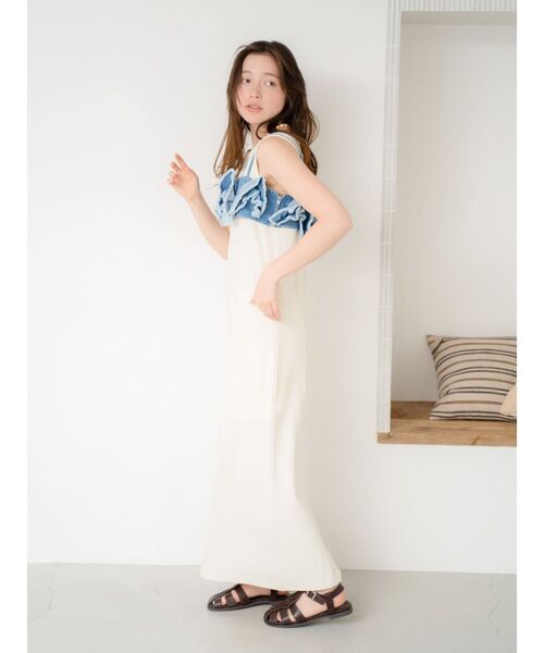 Ungrid(アングリッド)の「フリルデザインデニムビスチェ(キャミソール・レディース・ブルー・FREE)」の19枚目の写真