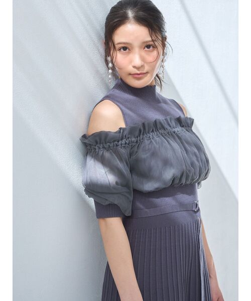 MERCURYDUO(マーキュリーデュオ)の「異素材ドッキングオフショルニットハーフスリーブワンピース(ワンピース・レディース・ベージュ/ラベンダー/グレー/アイボリー・SMALL/MEDIUM)」の9枚目の写真