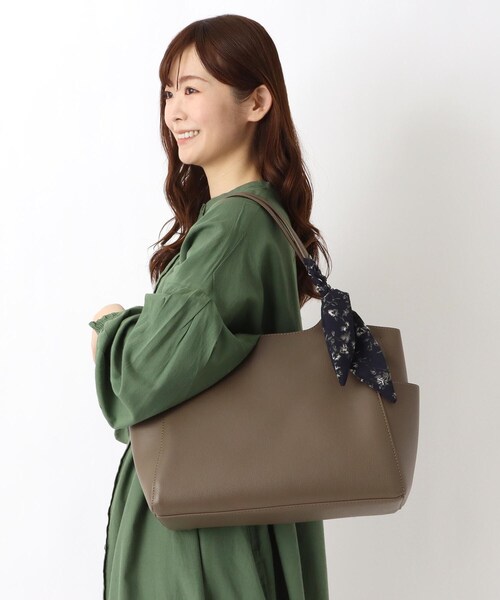 黒 合成皮革 トートバッグ スカーフ付き SE 美収納スカーフ付き 合皮A4トート（トートバッグ） | one