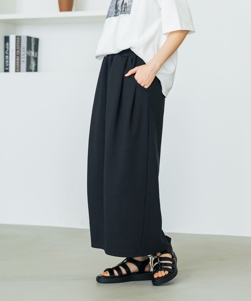 studio CLIP(スタディオクリップ)の「ダンボールコクーンスカート(スカート・レディース・ブラック/グレー・FREE)」の4枚目の写真