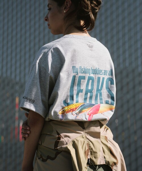 Columbia(コロンビア)の「【別注】Columbia / GRAPHIC TEE(Tシャツ/カットソー・レディース・グレー/シルバー/ホワイト・X-SMALL)」の2枚目の写真