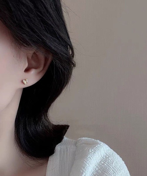 yu-ka（ユーカ）の「YU-KA:ジルコニア & パールコンビ ミニピアス zirconia ＆ Pearl combination mini pierce（ピアス（両耳用）・レディース・シルバー/ゴールド・FREE）」の5枚目の写真
