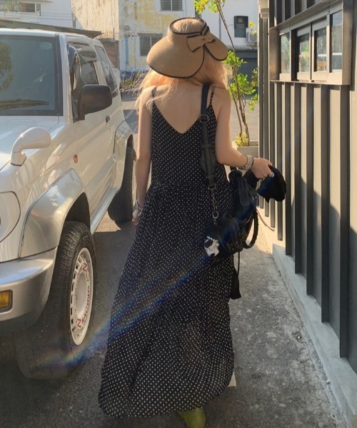 gossip!ロサンゼルス(ゴシップロサンゼルス)の「ドットパターン キャミソールワンピース(ワンピース・レディース・ブラック・FREE)」の3枚目の写真