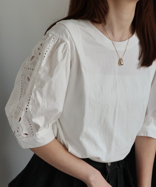 CREARE -LINO-(クレアーレリノ)の「〈レディース商品〉カットワーク刺しゅうドッキングTシャツ(Tシャツ/カットソー・レディース・ブラック/ホワイト・FREE)」の1枚目の写真