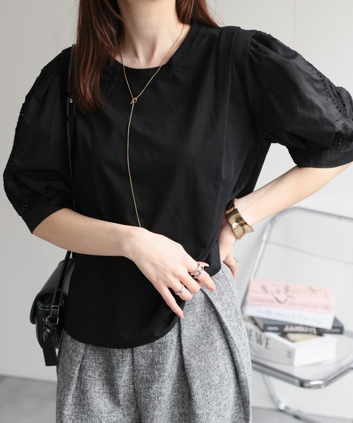 CREARE -LINO-(クレアーレリノ)の「〈レディース商品〉カットワーク刺しゅうドッキングTシャツ(Tシャツ/カットソー・レディース・ブラック/ホワイト・FREE)」の5枚目の写真