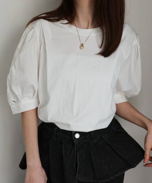 CREARE -LINO-(クレアーレリノ)の「〈レディース商品〉カットワーク刺しゅうドッキングTシャツ(Tシャツ/カットソー・レディース・ブラック/ホワイト・FREE)」の7枚目の写真
